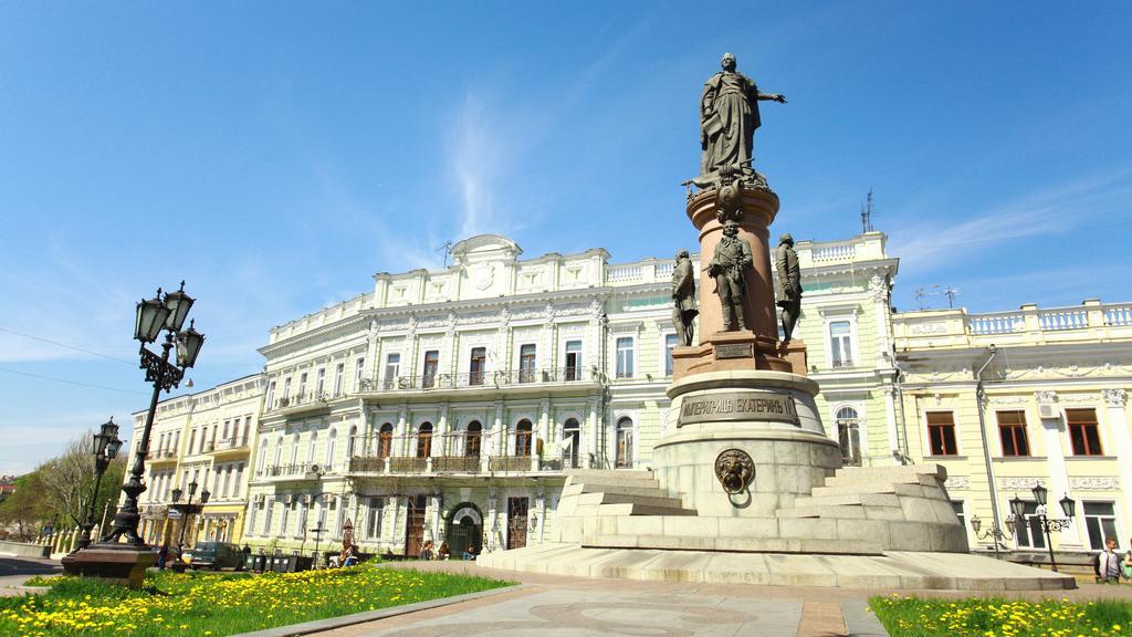 Shestaya Zhemchuzhina Odesa Exterior photo